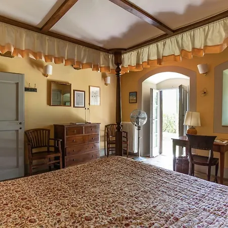 Chianti Lovers Country House Aparthotel *